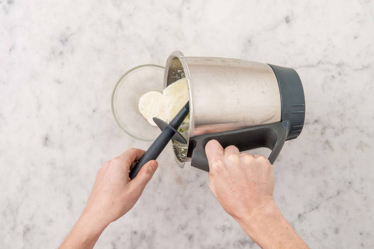 Knoblauch-Petersilien-Öl & Dip