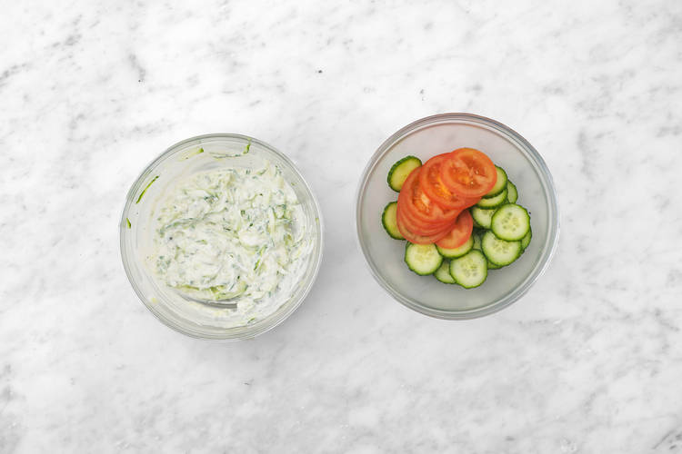 Preparare la salsa tzatziki