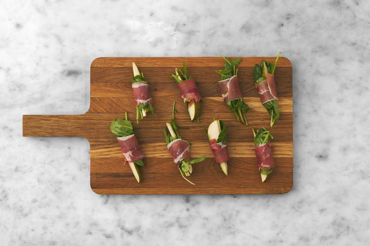 Préparer les rouleaux de prosciutto