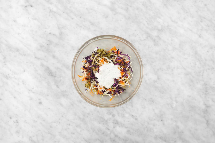 Préparer la salade de chou