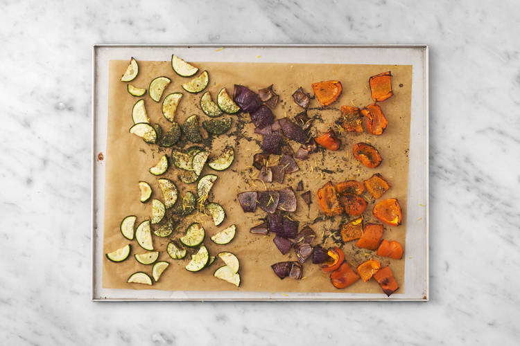 Préparer et rôtir les légumes