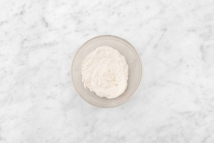 Make brown sugar whipped cream
