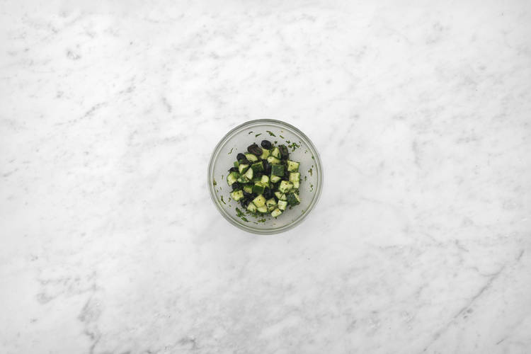 Für den Gurkensalat