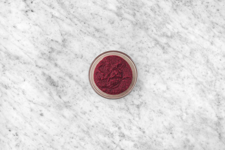 Préparer le dip à la betterave