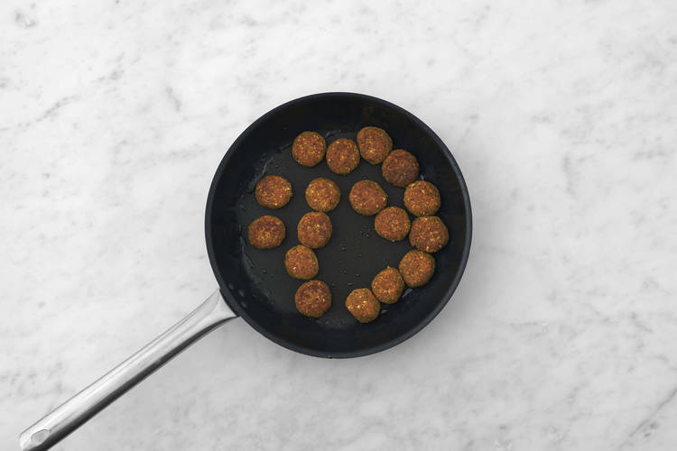 Cuocere i falafel