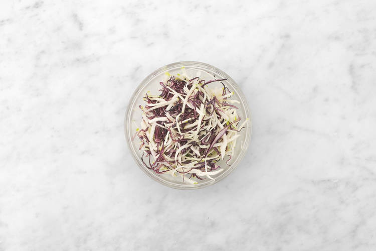 Condire l'insalata di cavolo