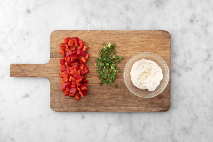 Préparer et assaisonner la crème sure