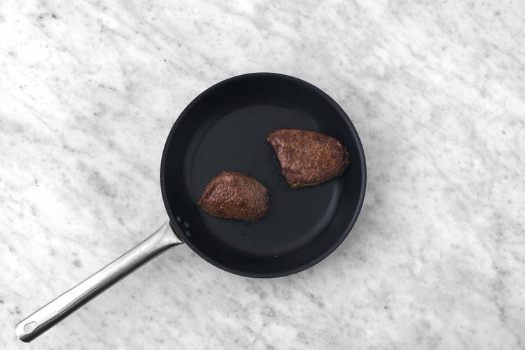 Cuocere la bistecca