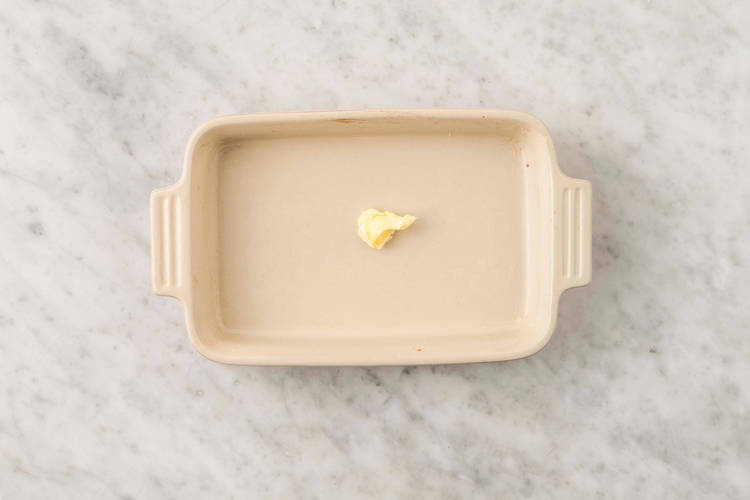 Beurrer le plat à four