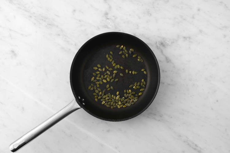 Sonnenblumenkerne rösten