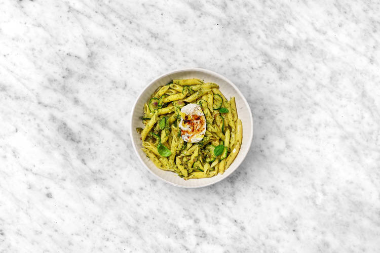 Tout le monde à table !