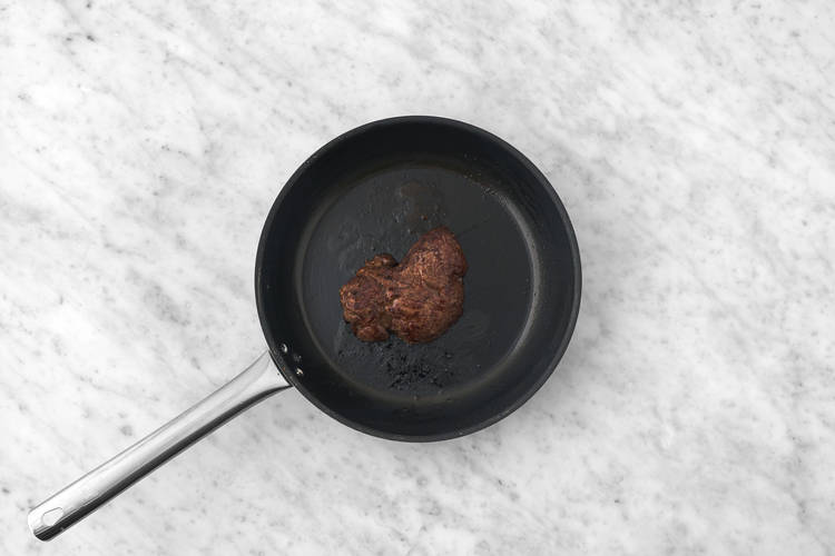 Cuocere la carne