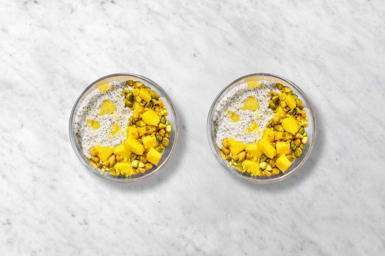 Variation 1: Mango & pistachio (2 servings)
