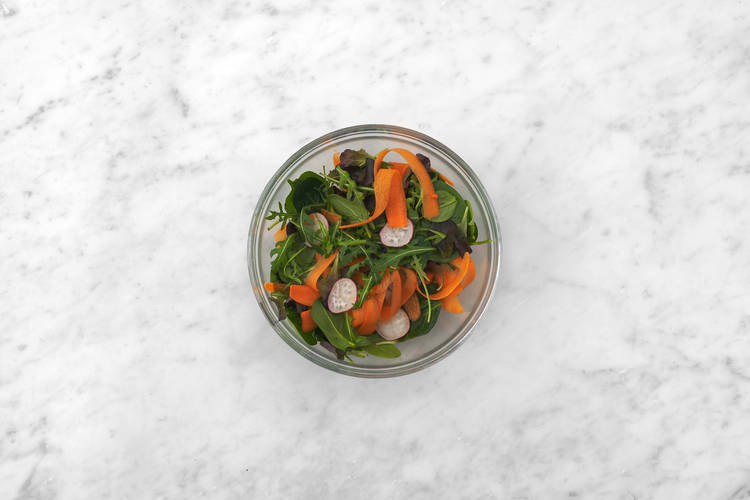 Blanda sallad