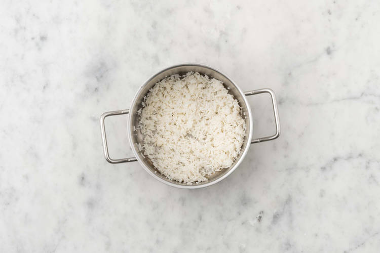 Boil the rice