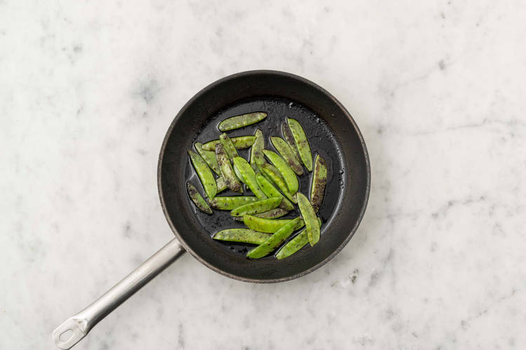 Cuire les sugar snaps