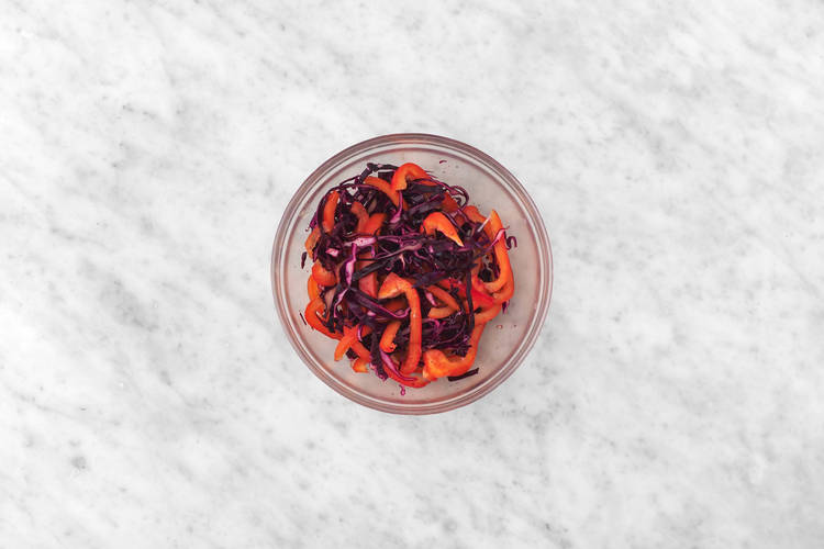 Préparer la salade de chou