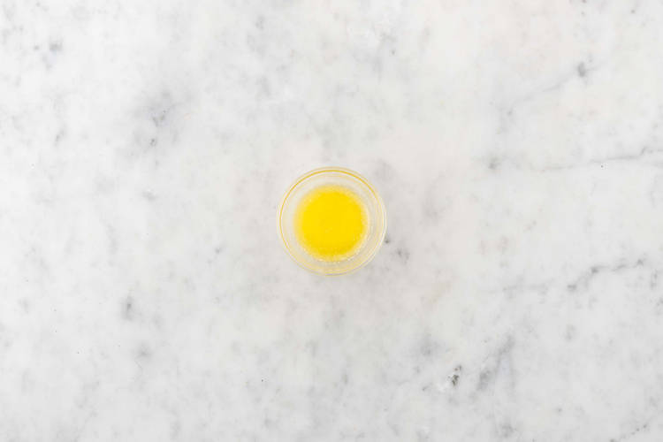 Fondre la tartinade à l’ail