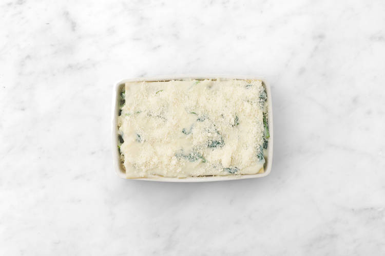 Assemble the lasagne