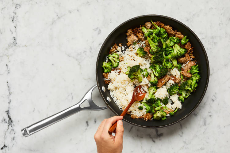 COOK BROCCOLI & RICE