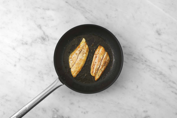 Fry the fish