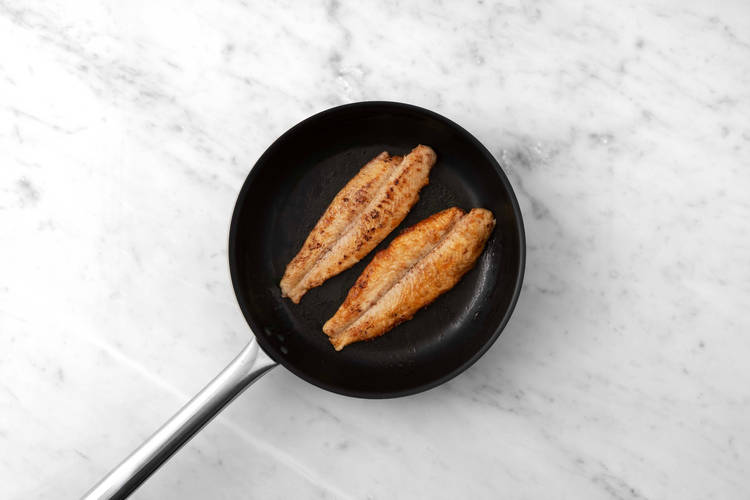 Fry the fish