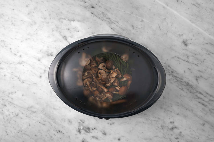 Weitergaren & Sauce kochen