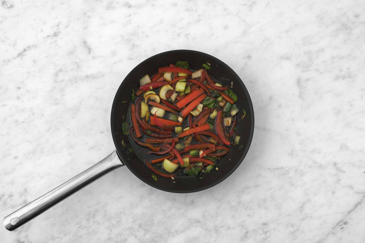 Teriyakigemüse braten