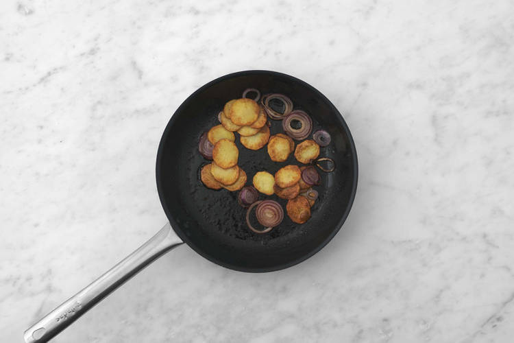 Aggiungere la cipolla