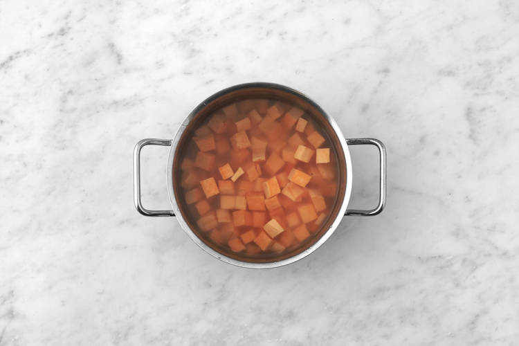 Süßkartoffelstampf vorbereiten