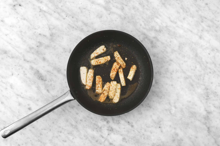 Grigliare il formaggio