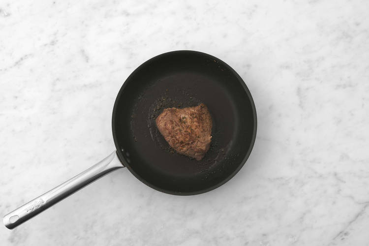 Cuocere la bistecca