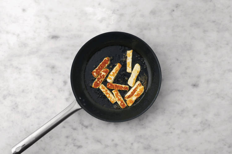 Cook the haloumi 