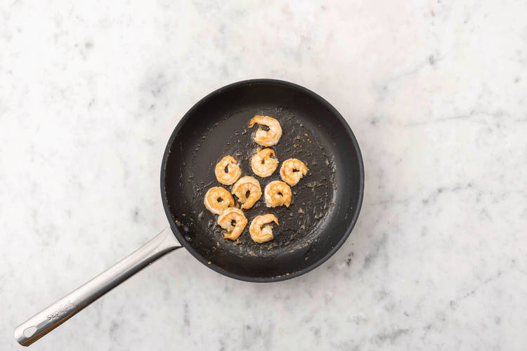 Cook the prawns