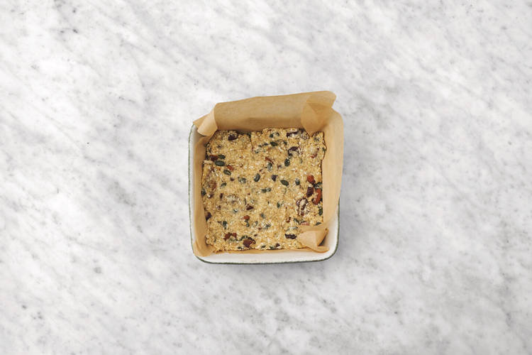Bake the muesli bar