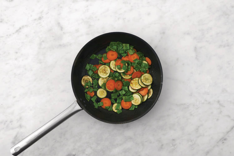 Get prepped & make the noodle stir-fry