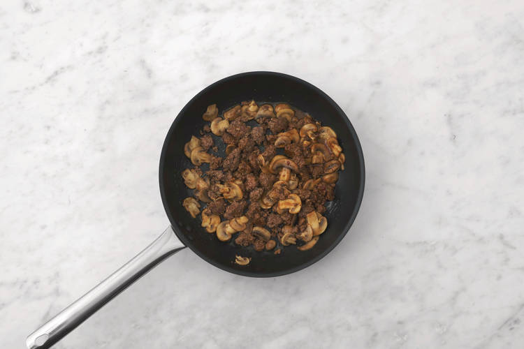 Cook the beef & mushrooms