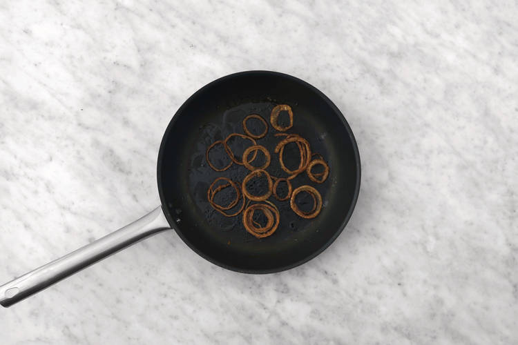 Make the onion rings