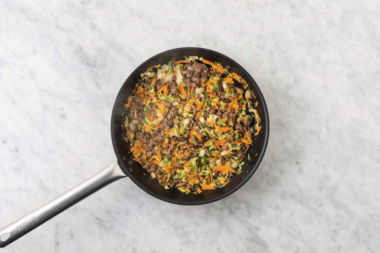 Cook the beef & veggies