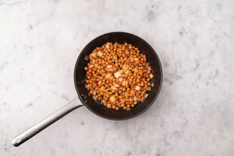 Cook the chickpeas 