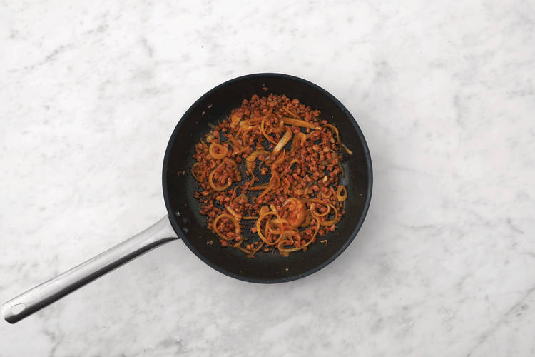 Make the bacon jam