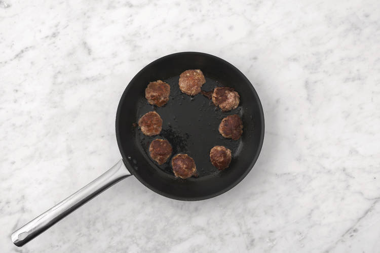 Cook the rissoles & get prepped