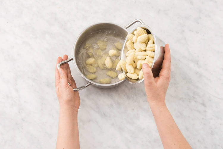 Cook the gnocchi