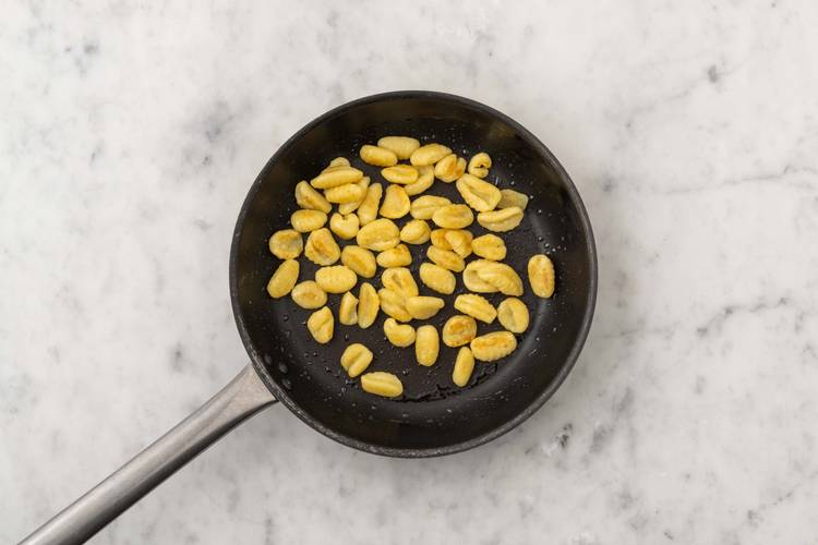 Pan-fry the gnocchi