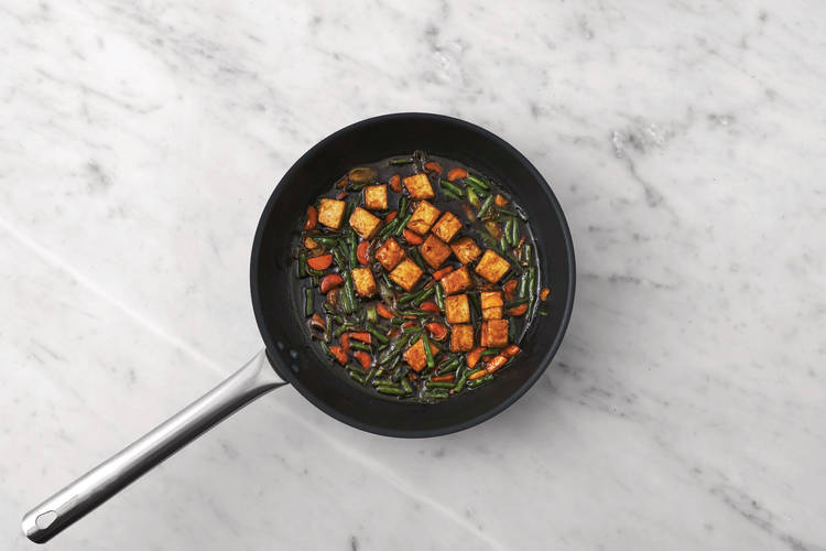 Make the tofu stir-fry