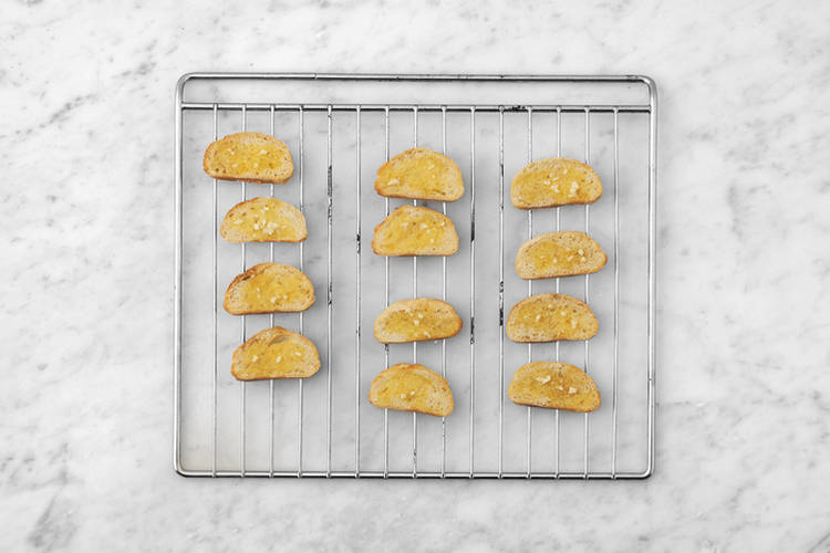 Make the garlic dippers