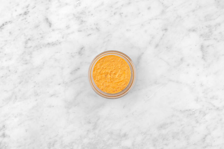 Make the capsicum yoghurt