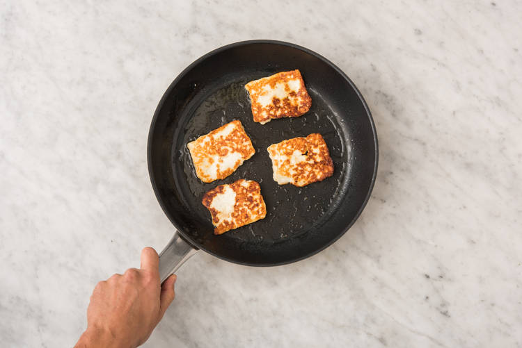 Cook the haloumi 