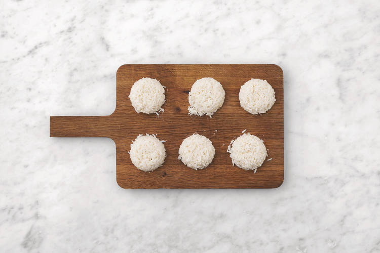 Make the rice balls