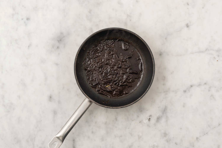 Make the onion sauce